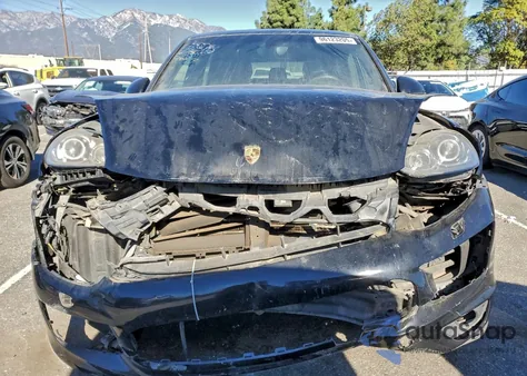 2017 Porsche Cayenne z USA, uszkodzony, nr VIN WP1AA2A24HKA85534